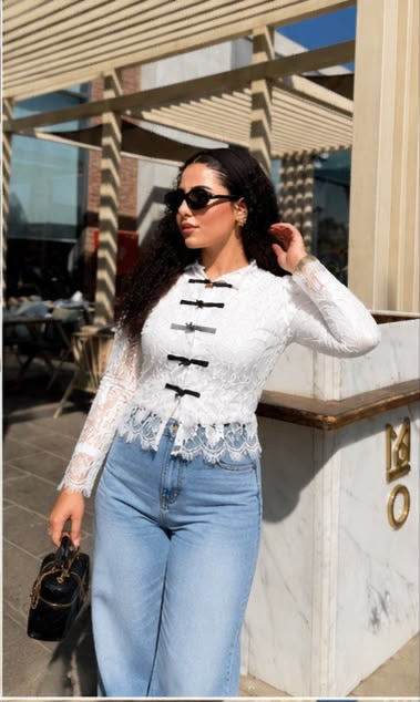 Luna lace contrast blouse