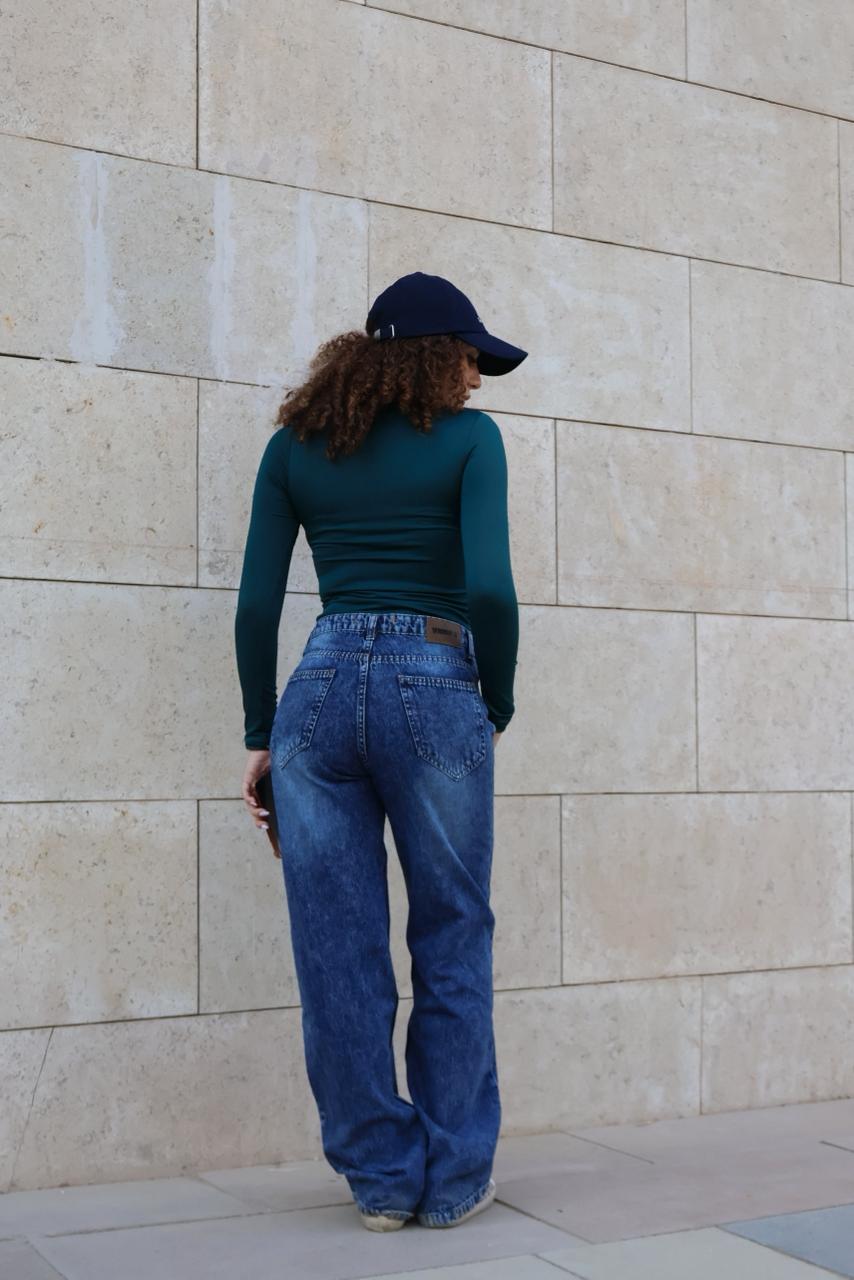 straight leg fit denim