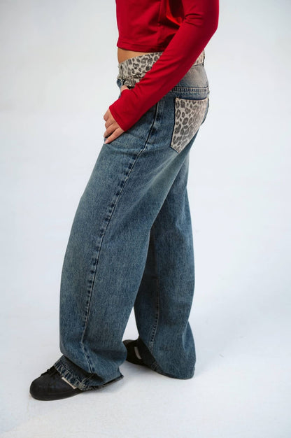 Leopard straight blue jeans