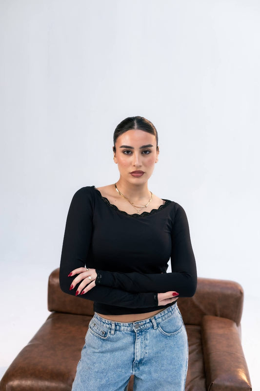 Black long sleeve basic top