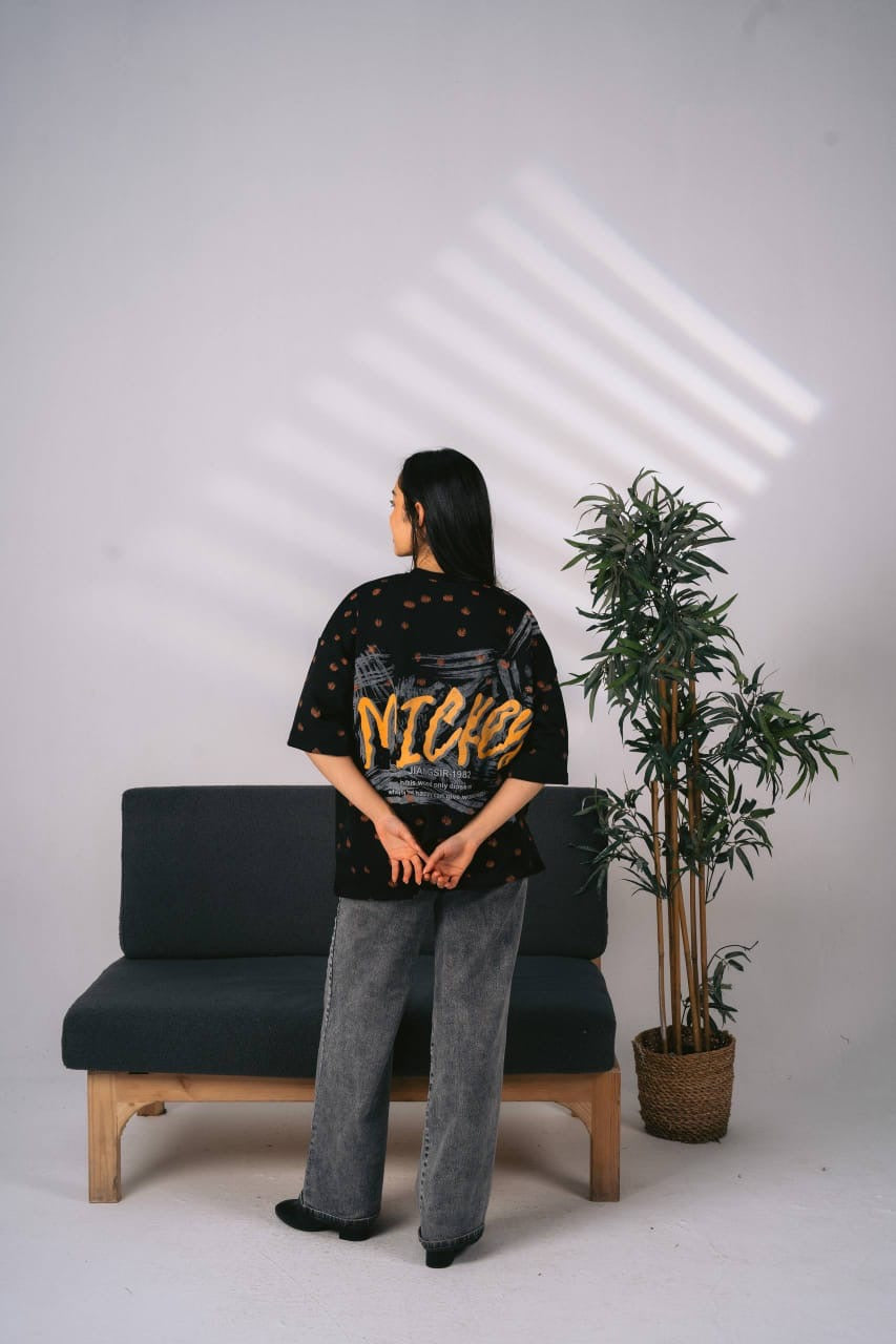 Black snoop tshirt free size