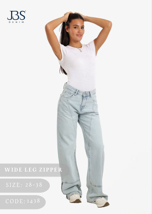Wide leg zipper light blue jeans