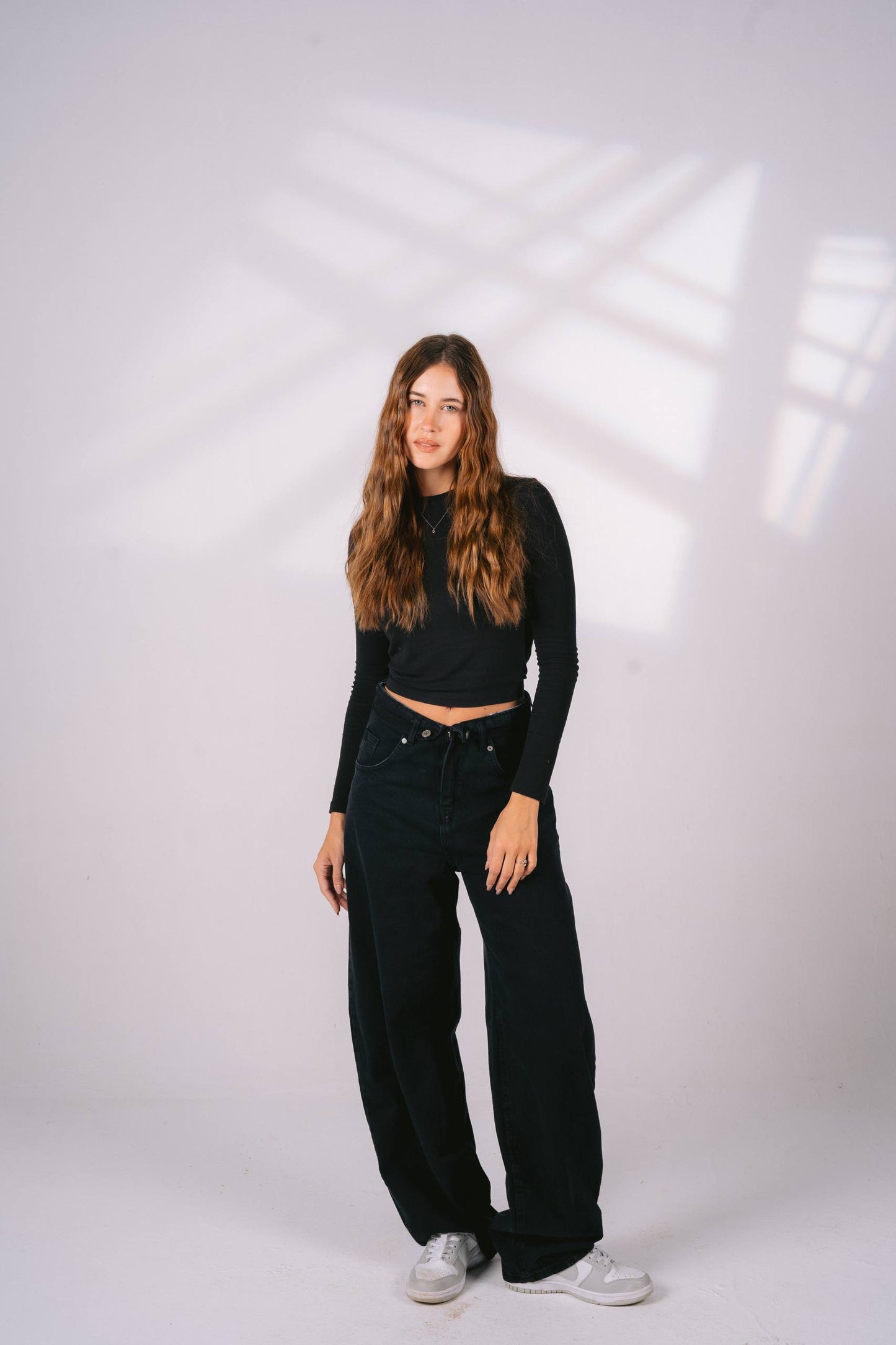 Black straight classic jeans
