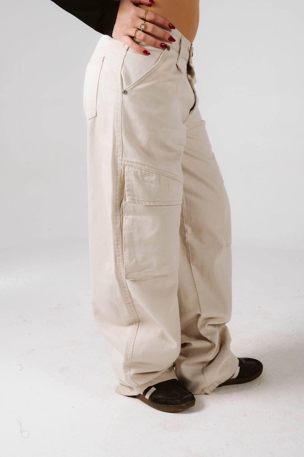 Beige cargo jeans